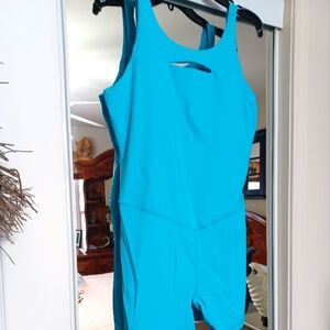 NWT Bodysuit moisture wicking. Smooth all day